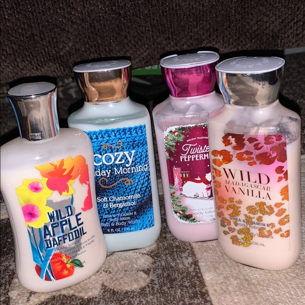 Bath and body works lotion LOT